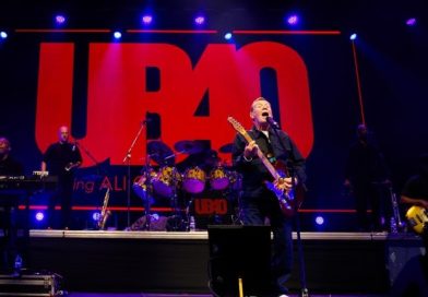 UB40 Ft Ali Campbell yasusurukije abanyakigali mu gitaramo cyuzuyemo ibyishimo by’ahahise