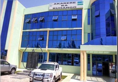 RUHANGO:Ni gute umukozi amara amezi ane atarahabwa amafaranga ya misiyo? PAC ku bakozi bava mu butumwa bw’akazi bakirengagizwa