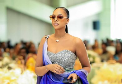 Miss Mutesi Jolly yakomoje ku myambarire y’abakobwa bakumiriwe mu gitaramo Diamond yakoreye I Kigali Miss Mutesi Jolly yakomoje ku myambarire y’abakobwa bakumiriwe mu gitaramo Diamond yakoreye I Kigali