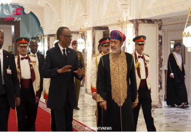 Perezida Kagame yakiriwe mu musangiro na Sultan Haitham bin Tarik wa Oman
