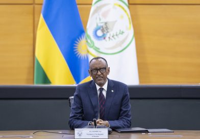 Perezida Kagame yakiriye indahiro z’abayobozi bashya baheruka guhabwa inshingano